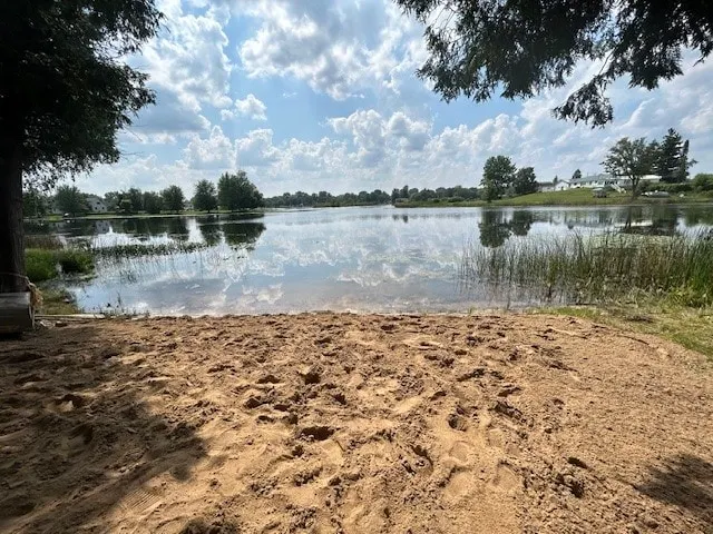 Lake Cabin Get Away - Image 1
