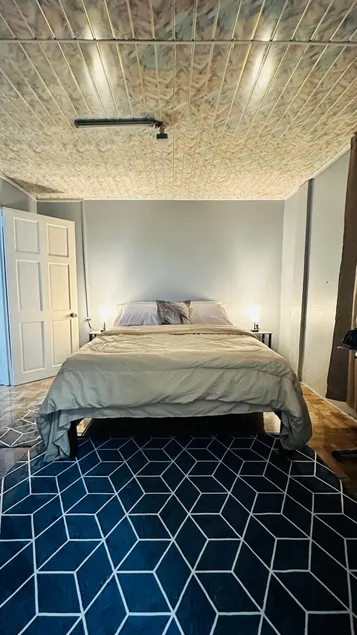 Say hello to our 1-bedroom gem! - Image 1