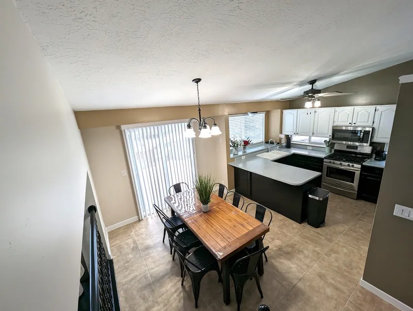 Cute Spacious Home - Image 1