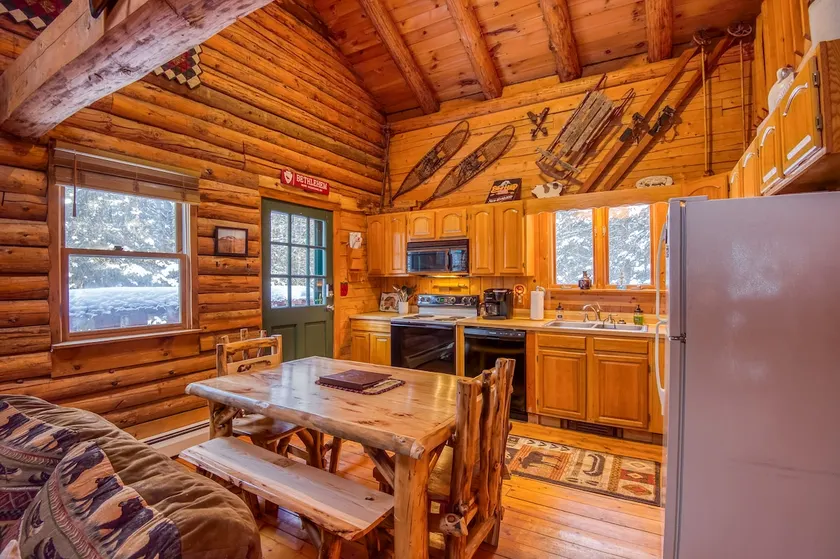 Family-Focused Cozy Secluded Cabin | Pet-Friendly - Image 1