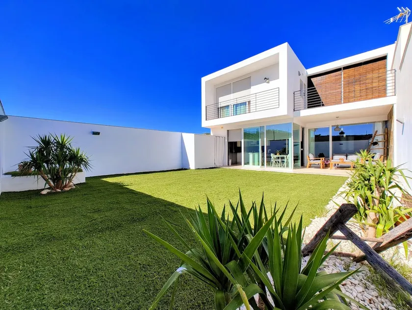 Casa Praillo – Modern Rural Villa in Zamoranos - Image 1