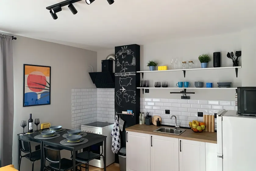 The BlackBoard | Brand New Cozy Apartment. - Image 1