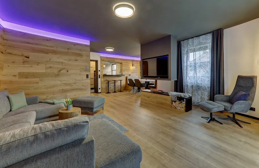 Spacious vacation apartment with garden and panoramic view - Image 1