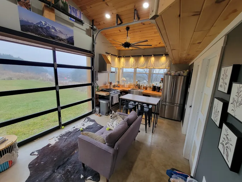 The Little House in the Garage - Image 1