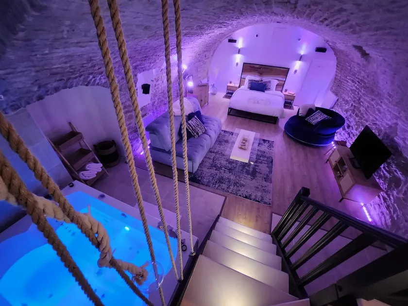 Bacchus' suite - Image 1