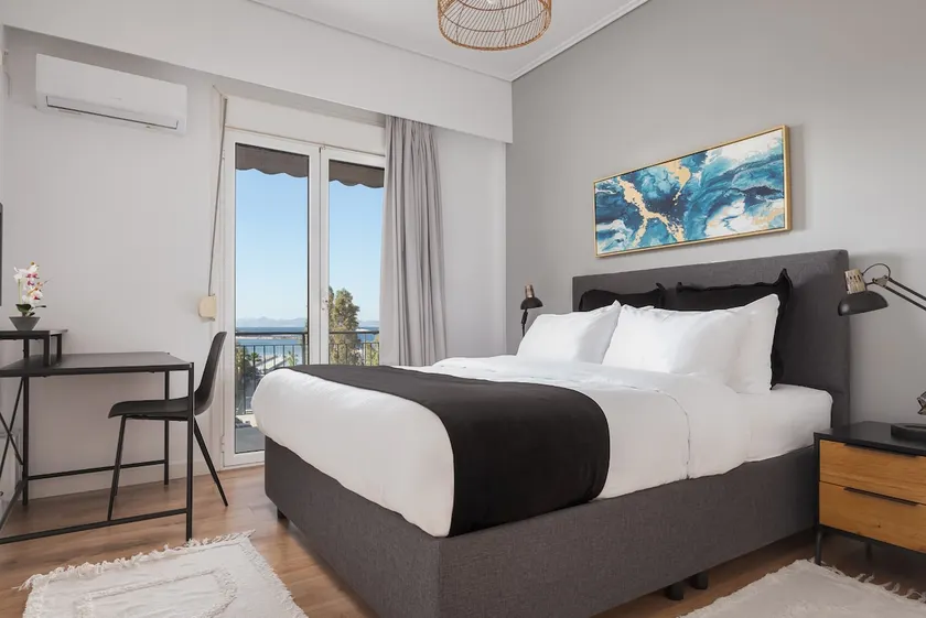 Glyfada First Seaside Center - Image 1