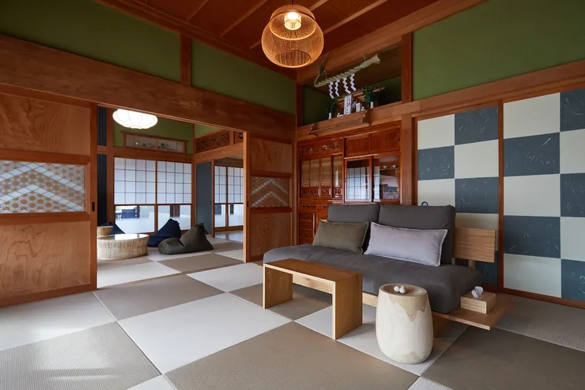 30 mins from Narita Air port. Private Sauna - Image 1