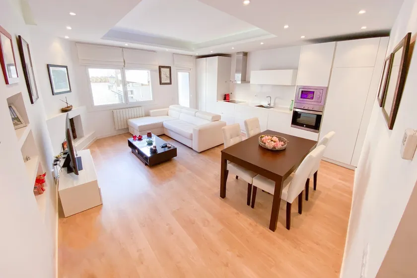 Anna & Thomas - Sitges Center Apt - Image 1