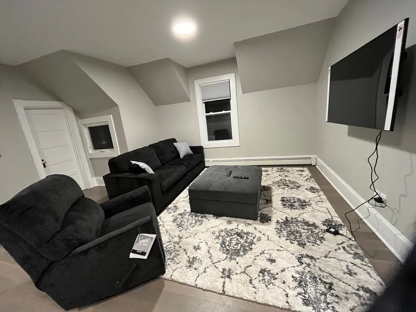 Luxury two-bedroom apartments - Image 1