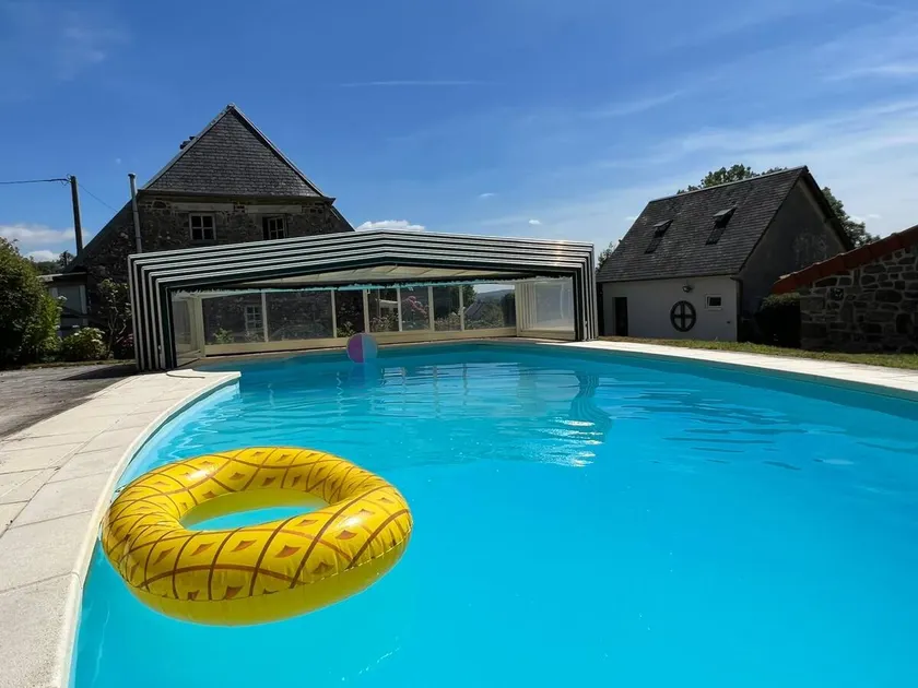 Quiet country house with park-like garden near the Atlantic coast ideal for families - Image 1