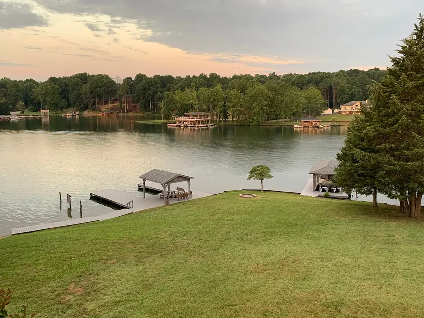 Weekend at Bernie's Lake Anna - Image 1