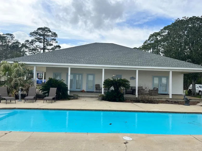 Home on Mobile Bay with private pool and pier - Image 1