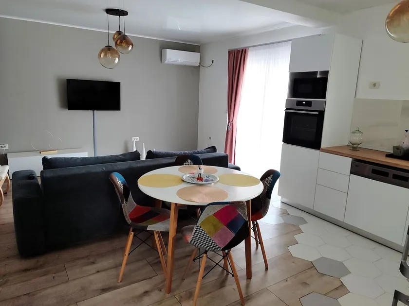 Mosnita Apartament - Image 1