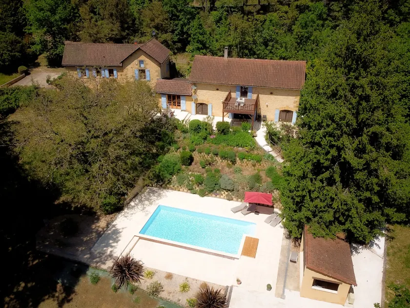 Huge Dordogne House, heated pool, 5 acres - Image 1