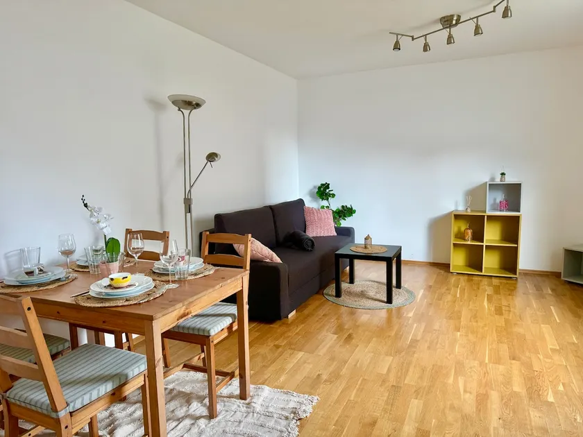 Happy Home near Airport - Free Parking - Image 1