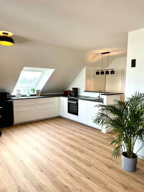 Attractive 2-room, new and lovingly furnished - Image 1