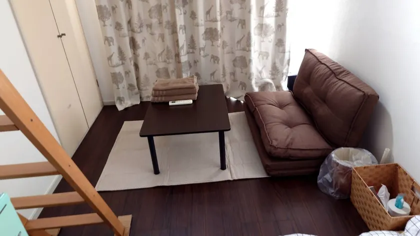 C202 with toilet bus, bicycle rental available (high ceiling room) - Image 1