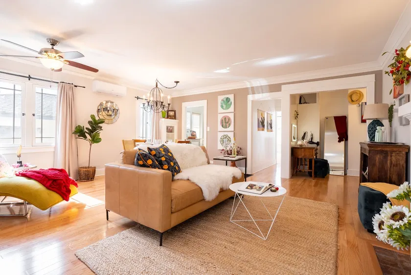 ”Bungalow Beauty” - Image 1