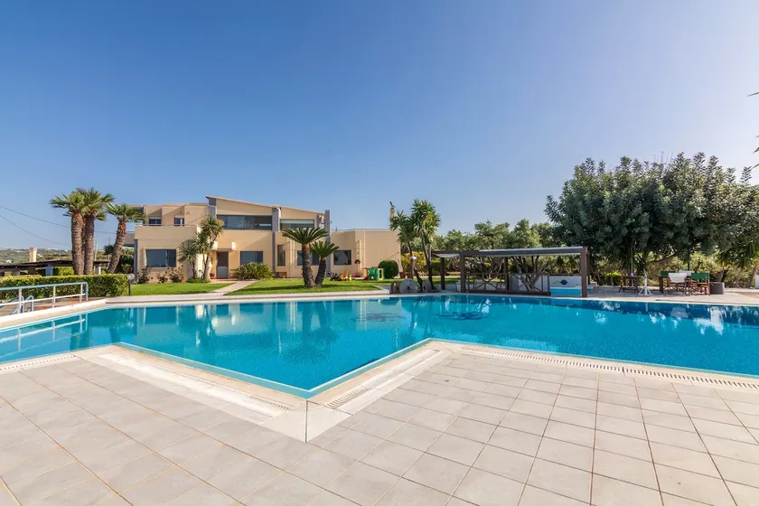 Serenity Villa with pool, Kalesa Heraklion - Image 1