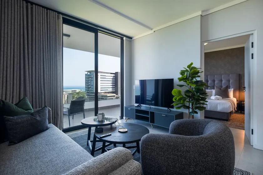 Luxury Studio Apartment - Aircon - Pool - Image 1