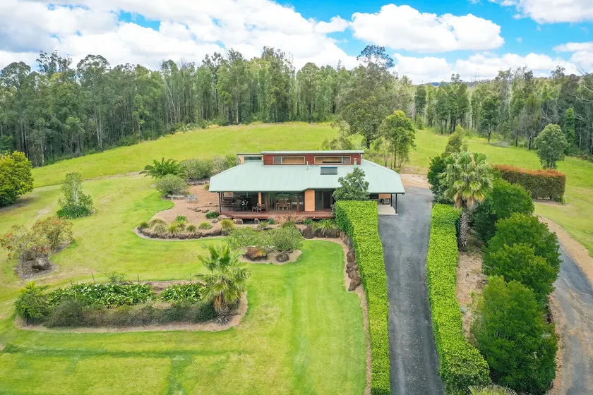 Clarendon Forest Retreat - Image 1