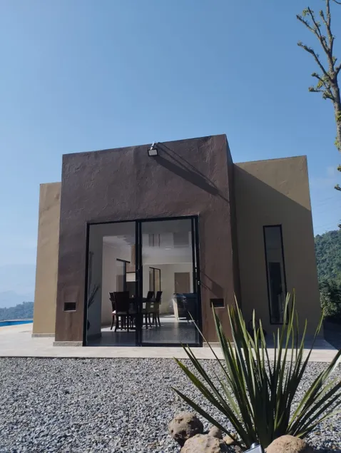 Licana House Nature - Image 1