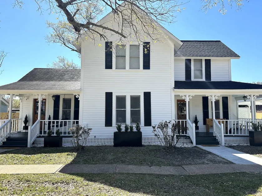 Aunt Betty's House - Image 1
