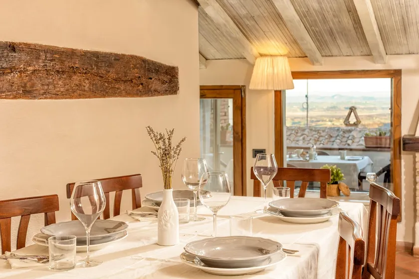 Tuscany on the terrace, downtown Montepulciano - Image 1