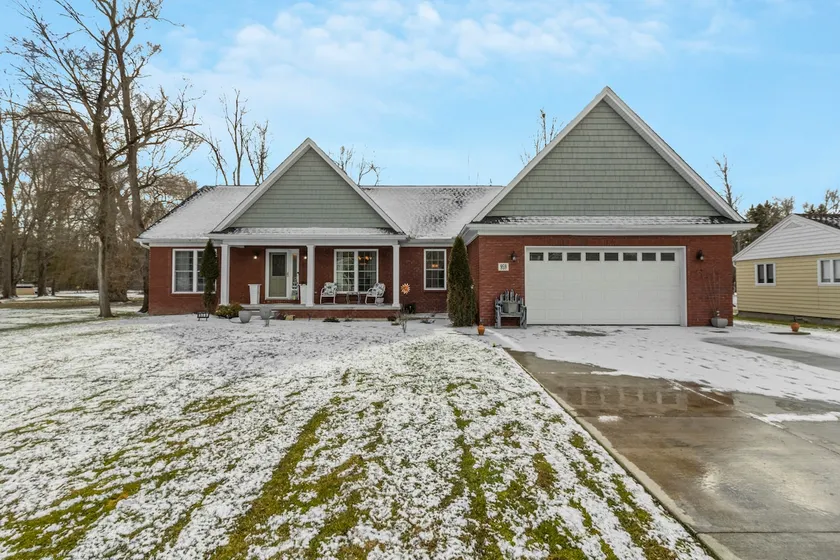Beautiful 3bed 2bath Home - Image 1