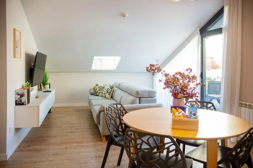 Centrally located two-bedroom penthouse - Image 1