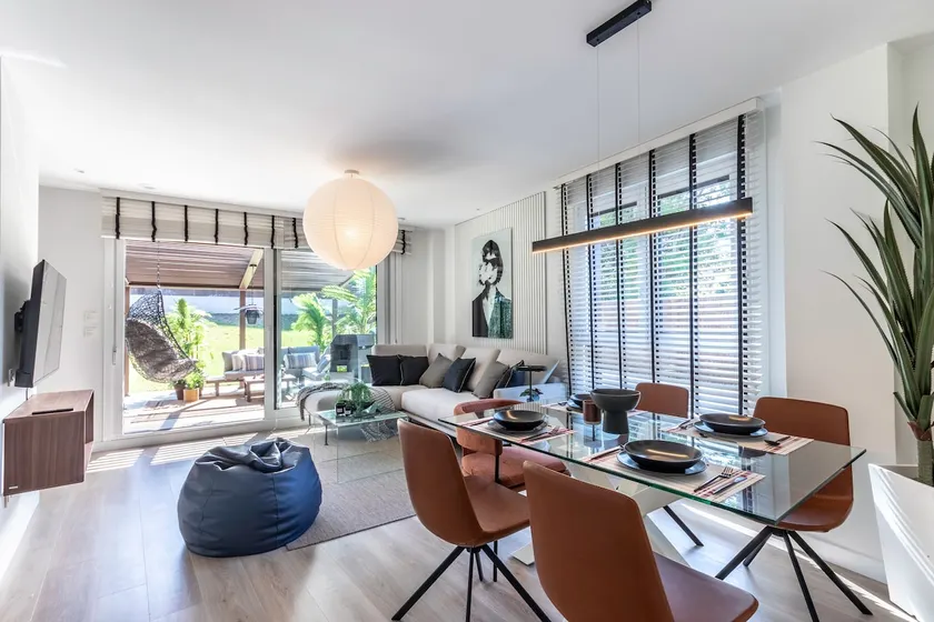 Beautiful accommodation with a garden and parking - Image 1