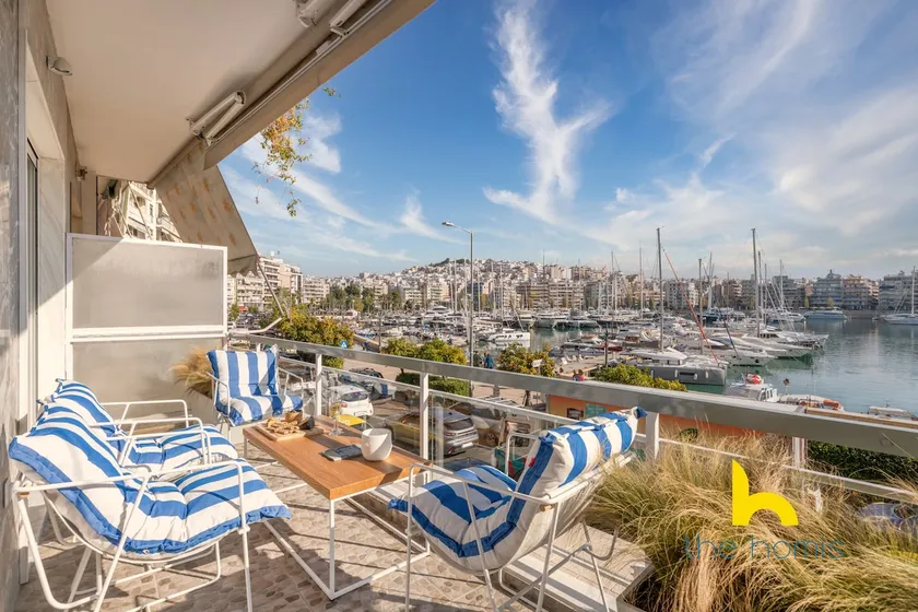 Marina View Haven - King Beds and Cosy Fireplace - Image 1