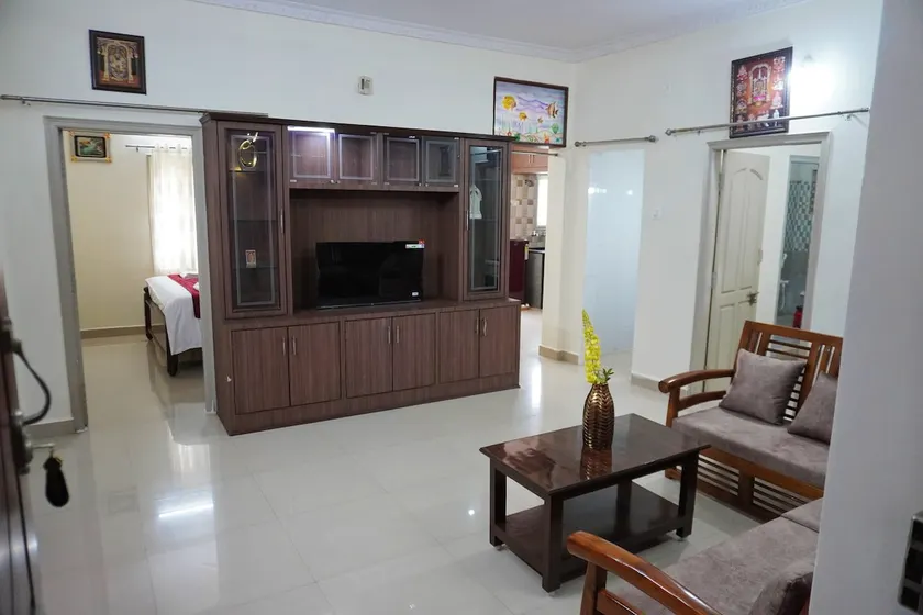 ABS Home stays 2BHK Deluxe AC Two bedroom flats - Image 1