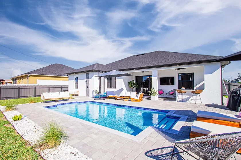 Casa Capri - Heated Pool - Image 1