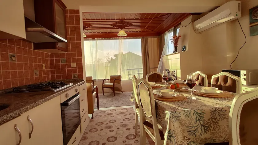 Comfy House in beautiful area 2 - Image 1
