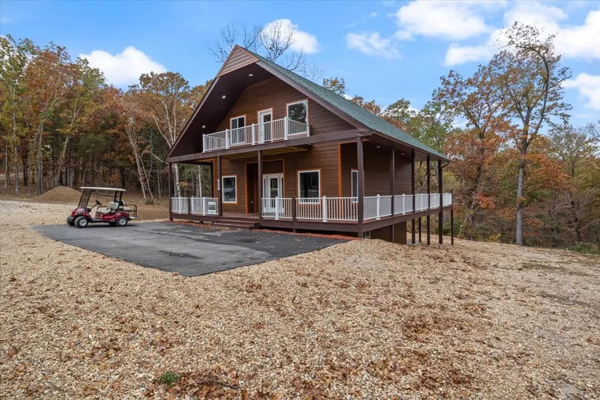 New Luxury Home & Hot Tub - Image 1