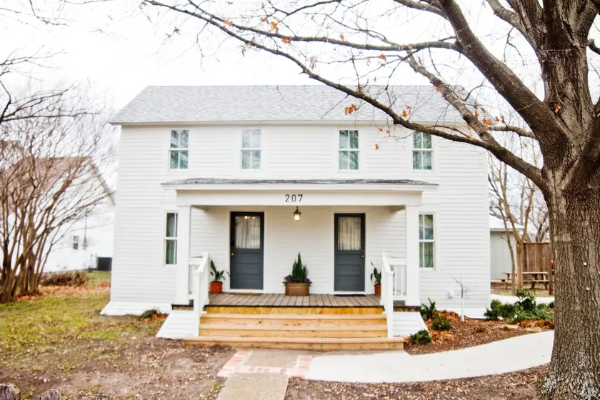 The Royse House - Image 1