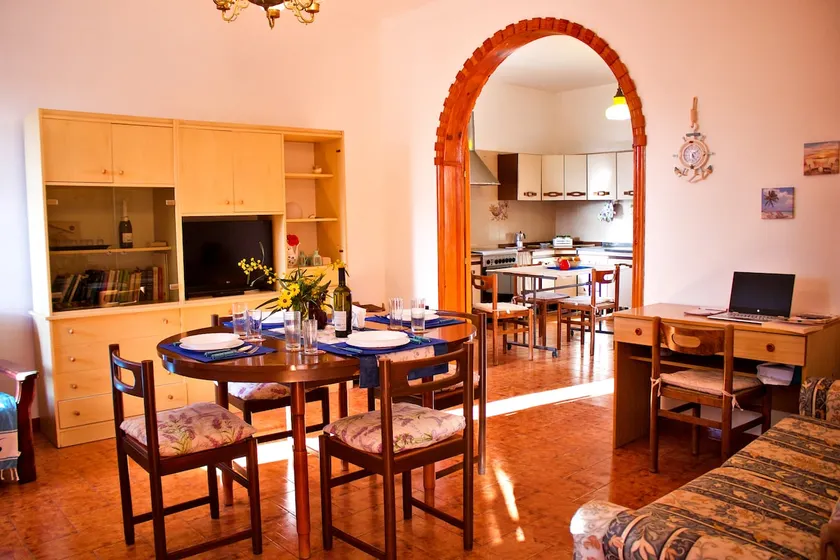 Villa Magnolia - Vintage Sea House - Image 1
