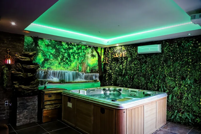 La Jungle de Zoé - Nuit insolite à 15min de Caen - Image 1