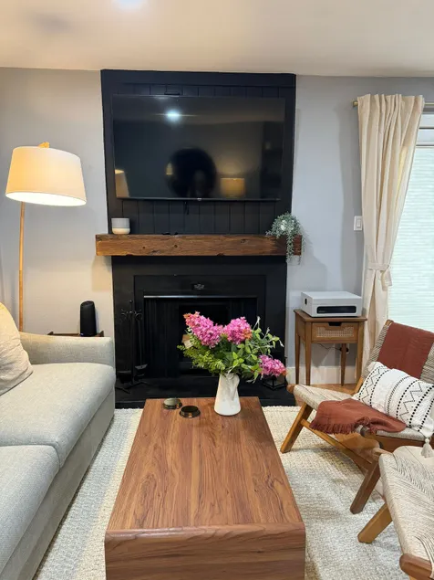 Modern condo near trail, dining & downtown hotspot - Image 1