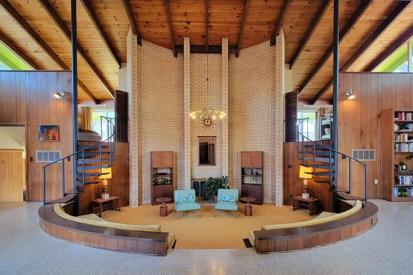 Lakefront Mid-Century Dream Home / 3 mi to Clemson - Image 1