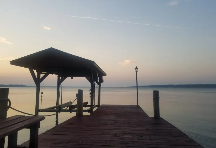 Exclusive Lakefront Home Retreat w/Baby Grand Piano for Family FLX Fun & Friends - Image 1