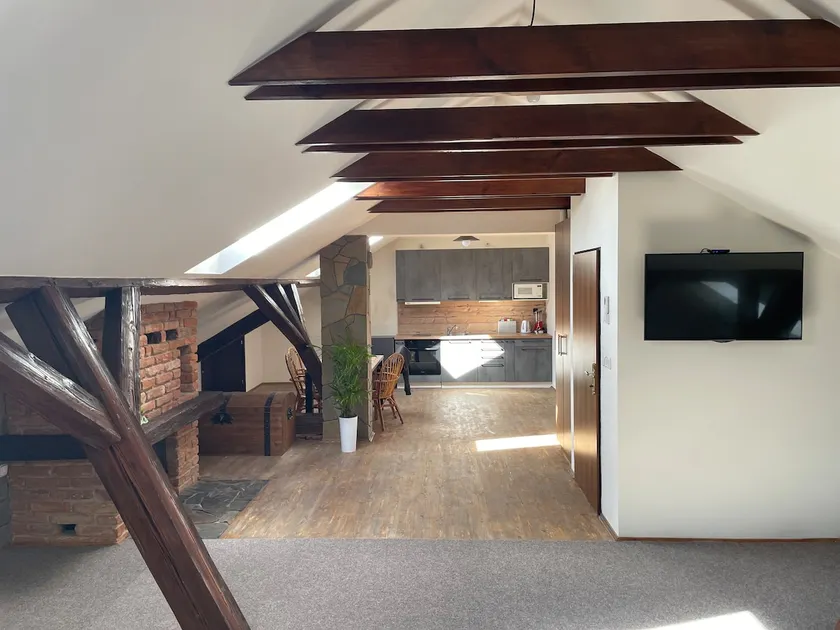 Apartment under Kněží Horou - Image 1