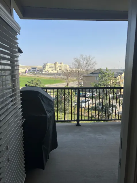 Fieldhouse Stadium View Condo - Image 1