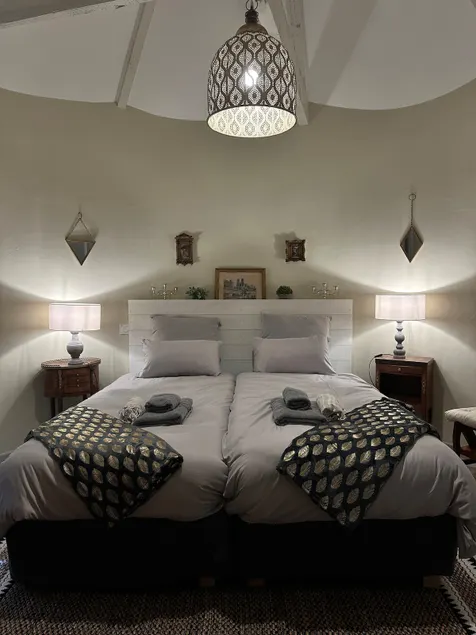 Chateau apartment for 4 people with shared pool - Image 1