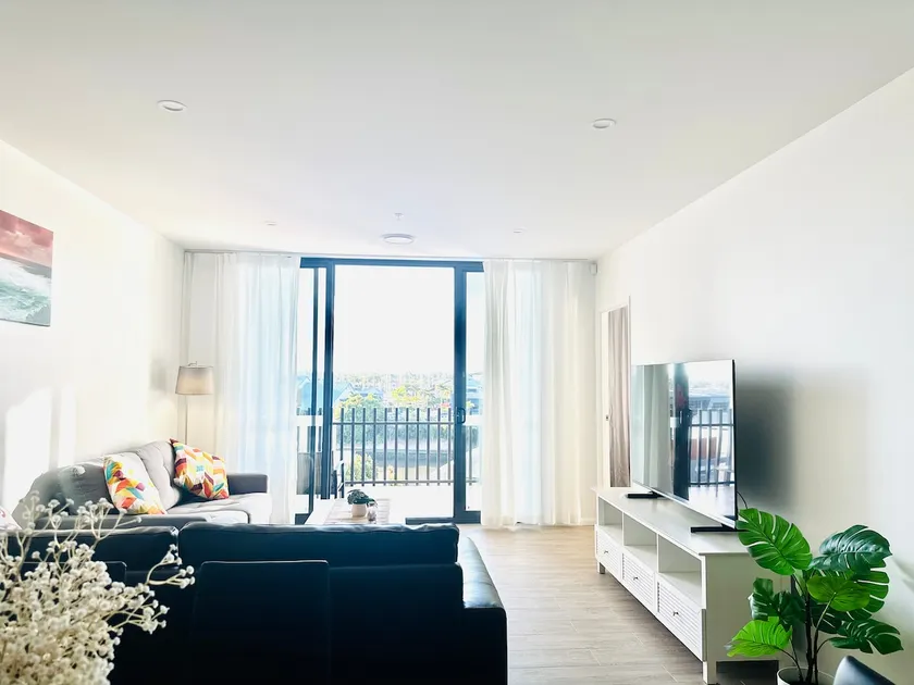 3 Bed Signature Water View - Image 1