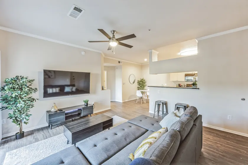 Rocky Mountain Haven w/ king bed | pool & hot tub - Image 1
