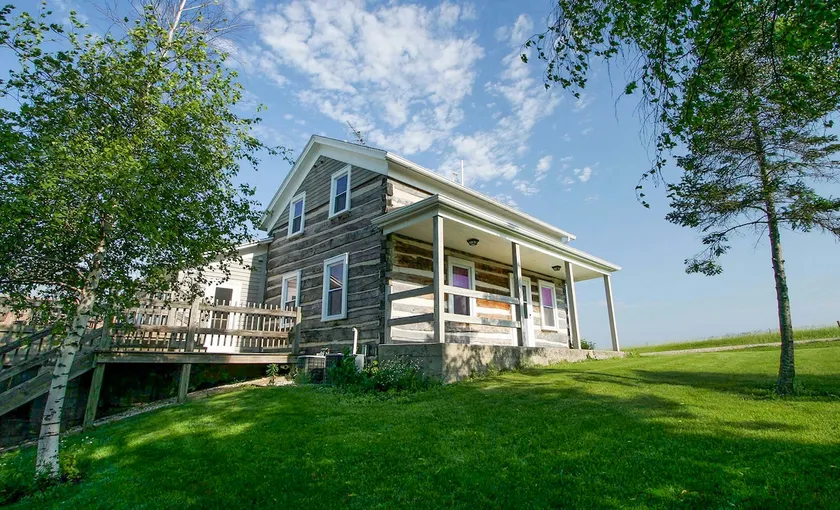The Log House - Image 1
