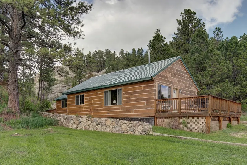 French Creek Cabin | Rock Crest Lodge - Image 1