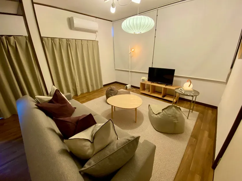 6-minute walk from Hodogaya station (1 stop, 3 minutes from Yokohama station), can accommodate 10 people - Image 1